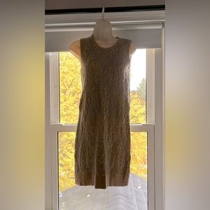 Sleeveless sweater dress.